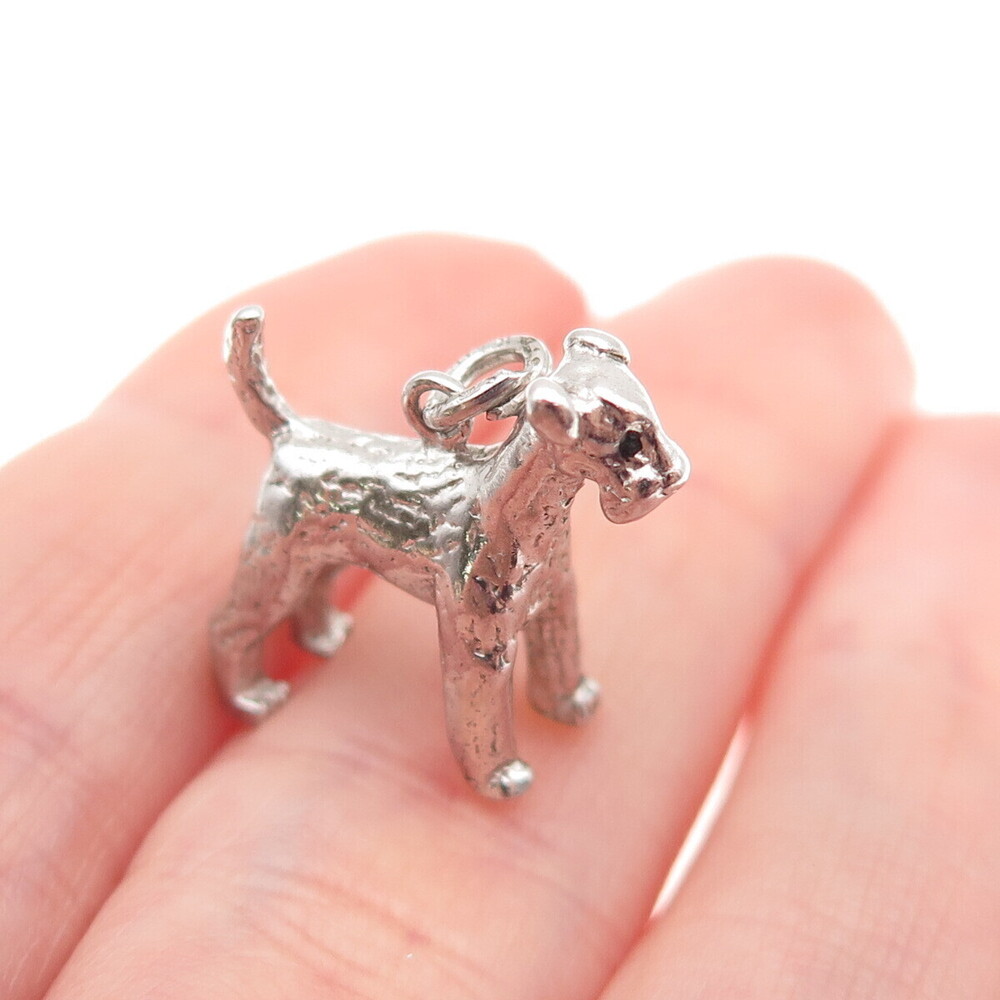 WELLS 925 Sterling Silver Vintage Airedale Terrier 3D Mini Charm Pendant